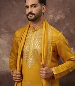 Men yellow silk blend embroidered straight kurta trouser with dupatta