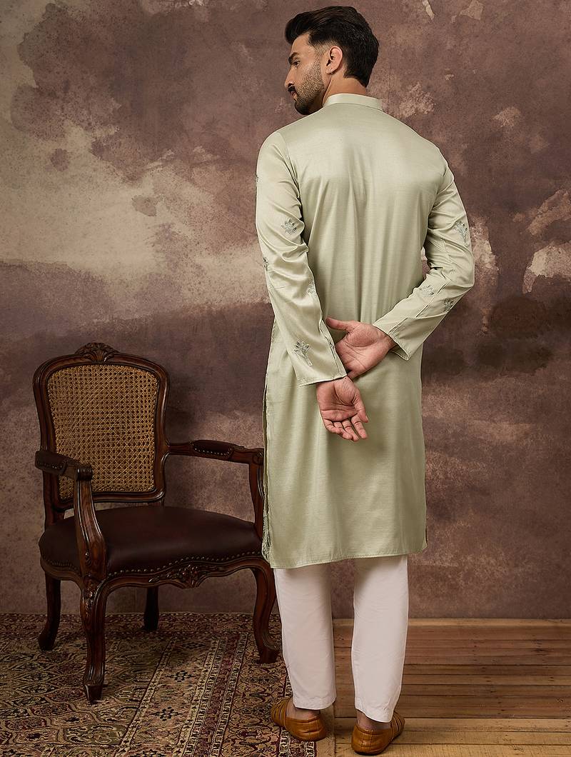 Men green silk blend solid embroidered straight kurta