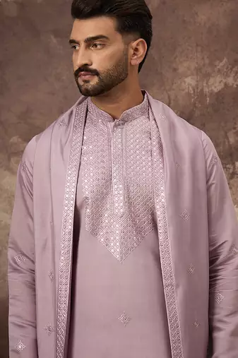 Men lavender silk blend solid embroidered straight kurta with dupatta