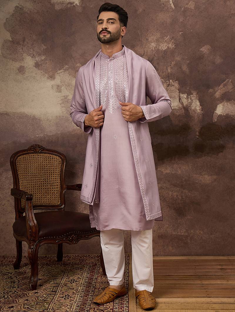 Men lavender silk blend solid embroidered straight kurta with dupatta