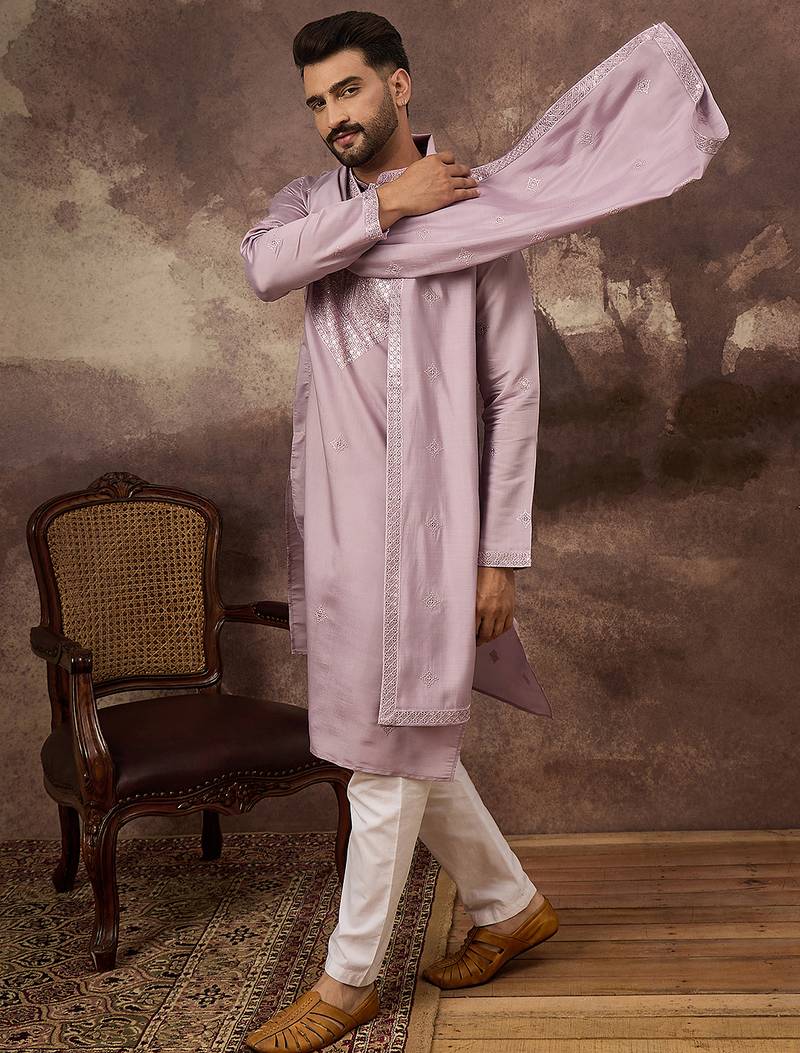 Men lavender silk blend solid embroidered straight kurta with dupatta