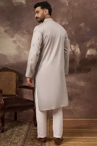 Men grey silk blend solid embroidered straight kurta