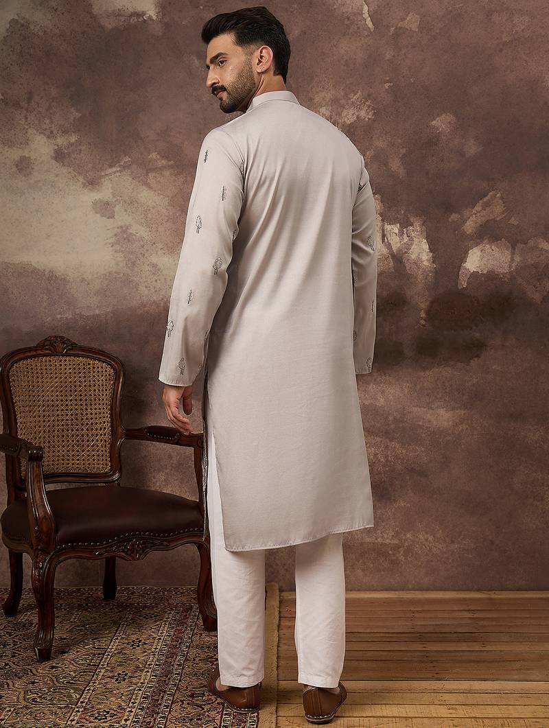 Men grey silk blend solid embroidered straight kurta