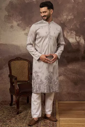 Men grey silk blend solid embroidered straight kurta