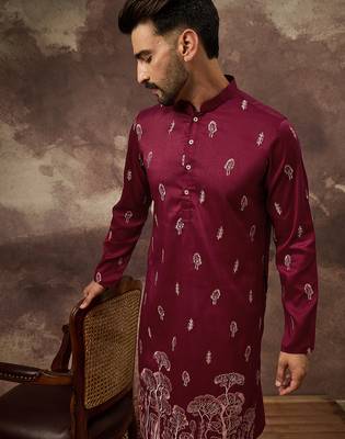Men maroon silk blend solid embroidered straight kurta 1