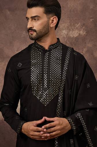 Men black silk blend solid embroidered straight kurta with dupatta