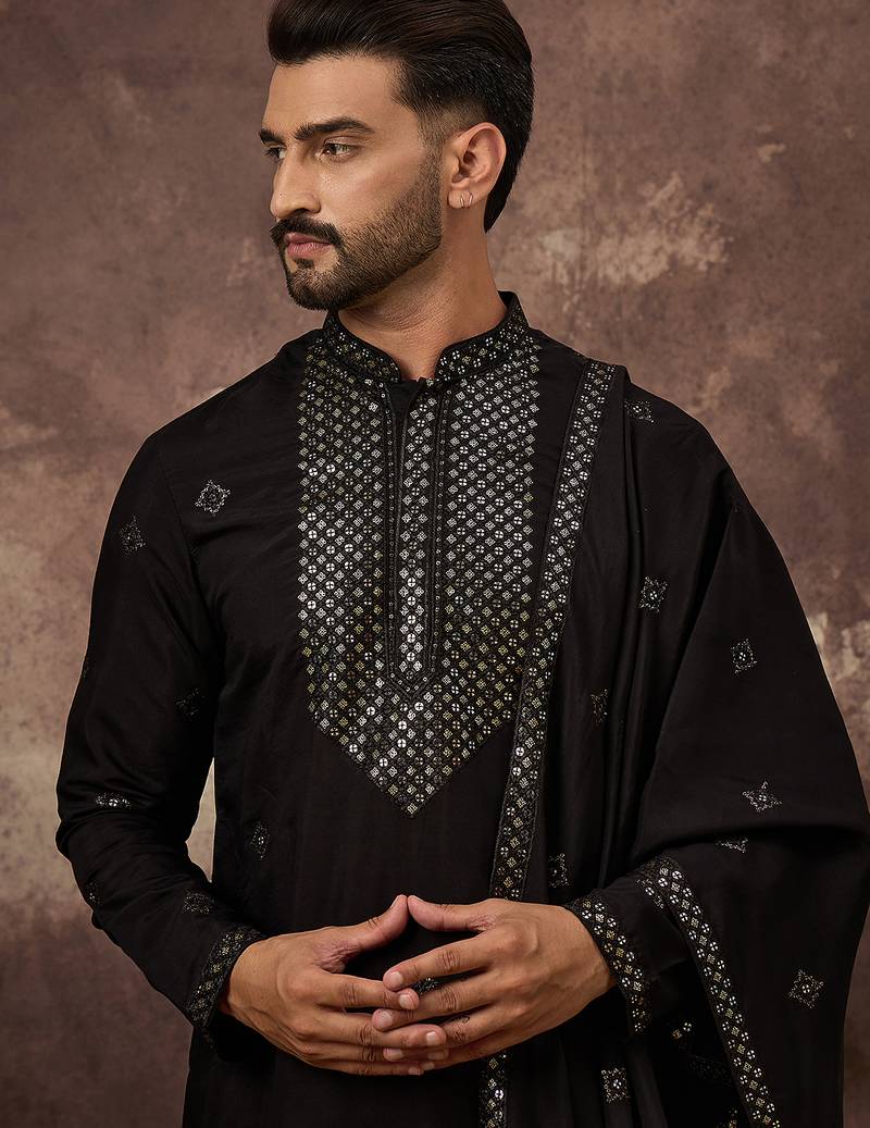 Men black silk blend solid embroidered straight kurta with dupatta