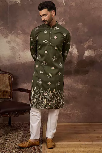 Men green silk blend solid embroidered straight kurta