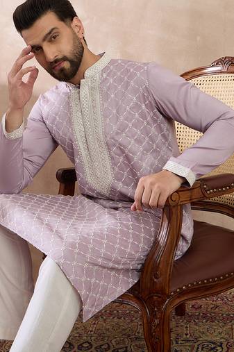 Men lavender silk blend embroidered mandarin collar straight kurta