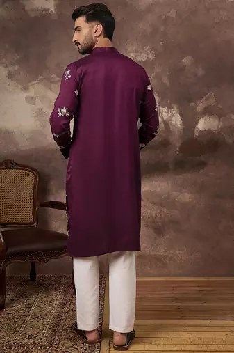Men purple silk blend solid embroidered straight kurta