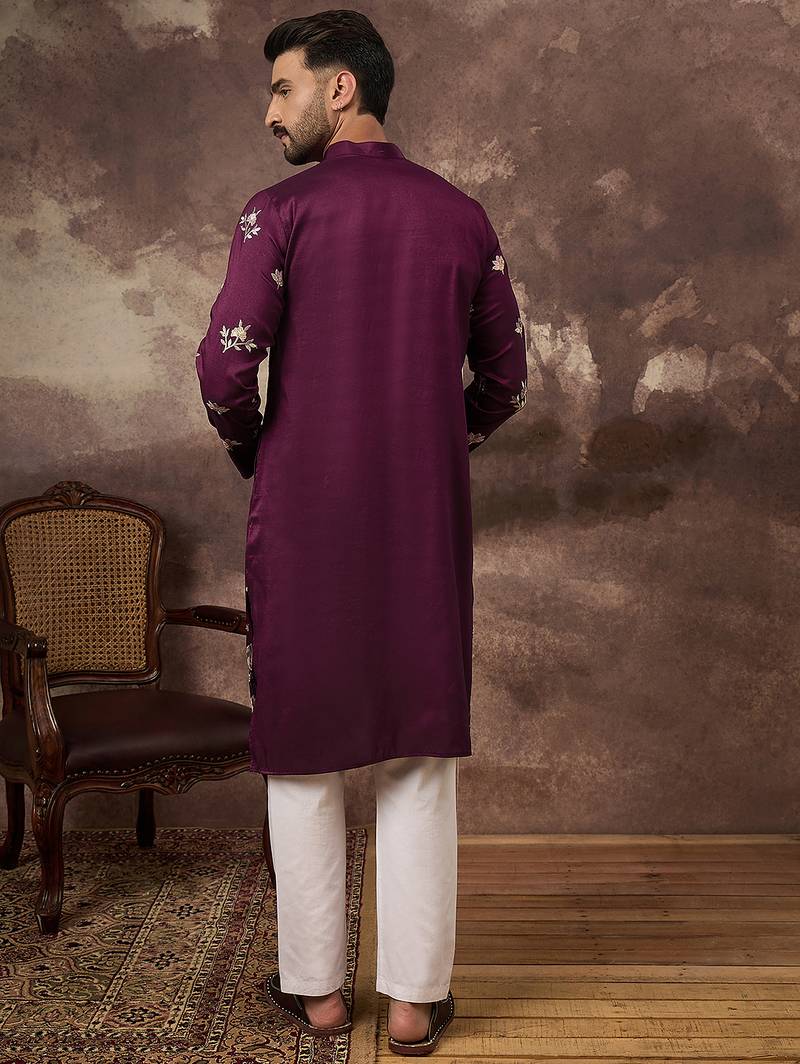 Men purple silk blend solid embroidered straight kurta