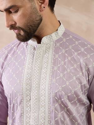 Men lavender silk blend embroidered mandarin collar straight kurta 2