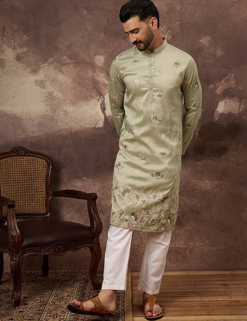 Men green silk blend solid embroidered straight kurta