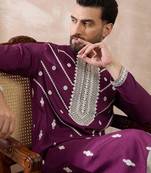 Men purple silk blend embroidered mandarin collar straight kurta