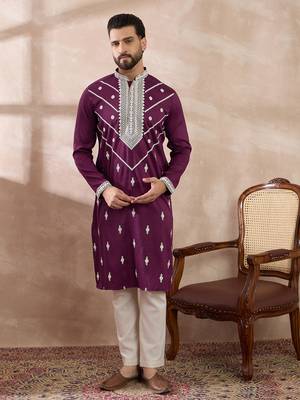 Men purple silk blend embroidered mandarin collar straight kurta 2