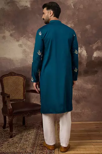 Men blue silk blend solid embroidered straight kurta