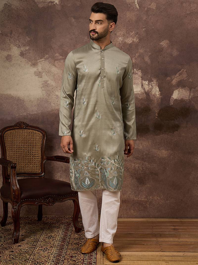 Men green silk blend solid embroidered straight kurta