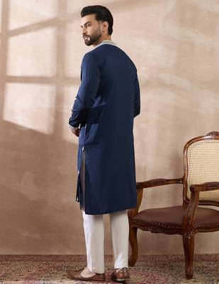 Men navy blue silk blend embroidered mandarin collar straight kurta 4