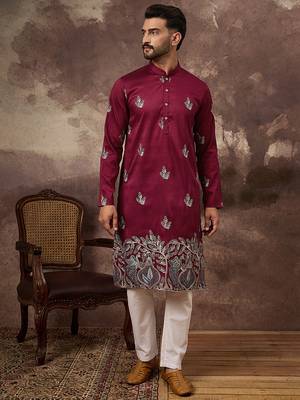 Men maroon silk blend solid embroidered straight kurta 2