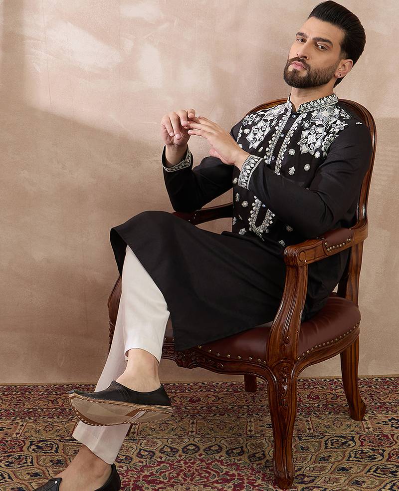 Men black silk blend embroidered mandarin collar straight kurta
