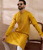Men mustard silk blend embroidered mandarin collar straight kurta