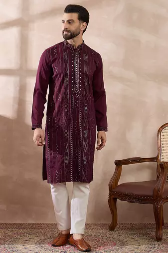 Men purple silk blend embroidered mandarin collar straight kurta