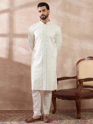 Men white silk blend embroidered mandarin collar straight kurta 5