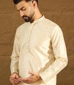 Men off white silk blend solid woven design straight kurta