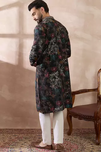 Men black silk blend printed mandarin collar straight kurta