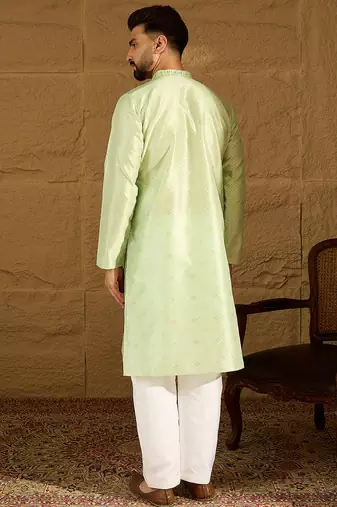 Men green silk blend solid woven design straight kurta