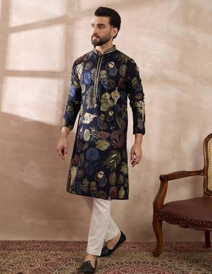 Men navy blue silk blend printed mandarin collar straight kurta 3