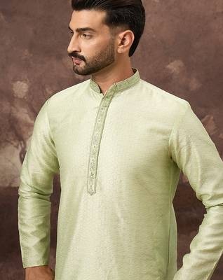 Men green silk blend solid woven design straight kurta 1