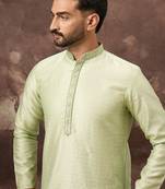 Men green silk blend solid woven design straight kurta