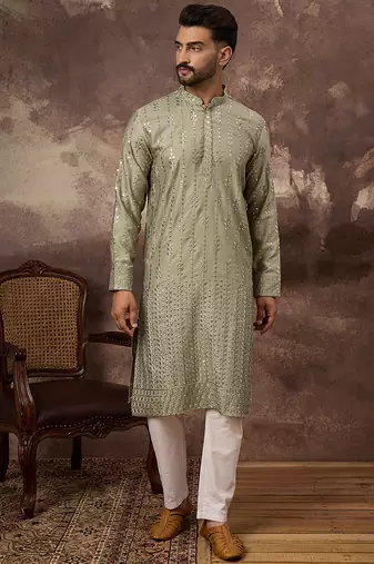 Men green silk blend solid embroidered straight kurta