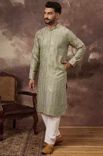 Men green silk blend solid embroidered straight kurta