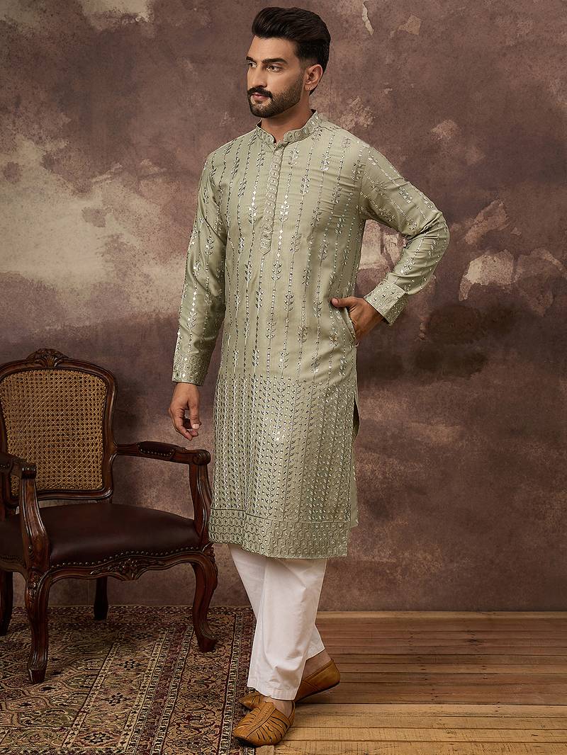 Men green silk blend solid embroidered straight kurta