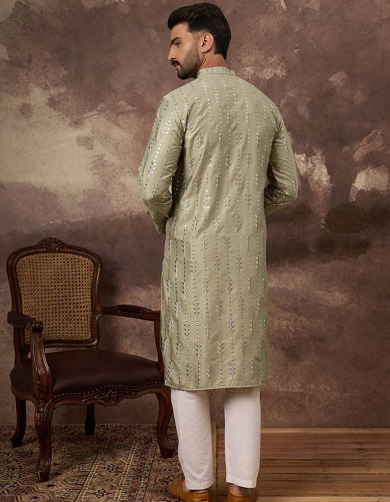 Men green silk blend solid embroidered straight kurta