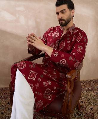 Men red silk blend printed mandarin collar straight kurta 1