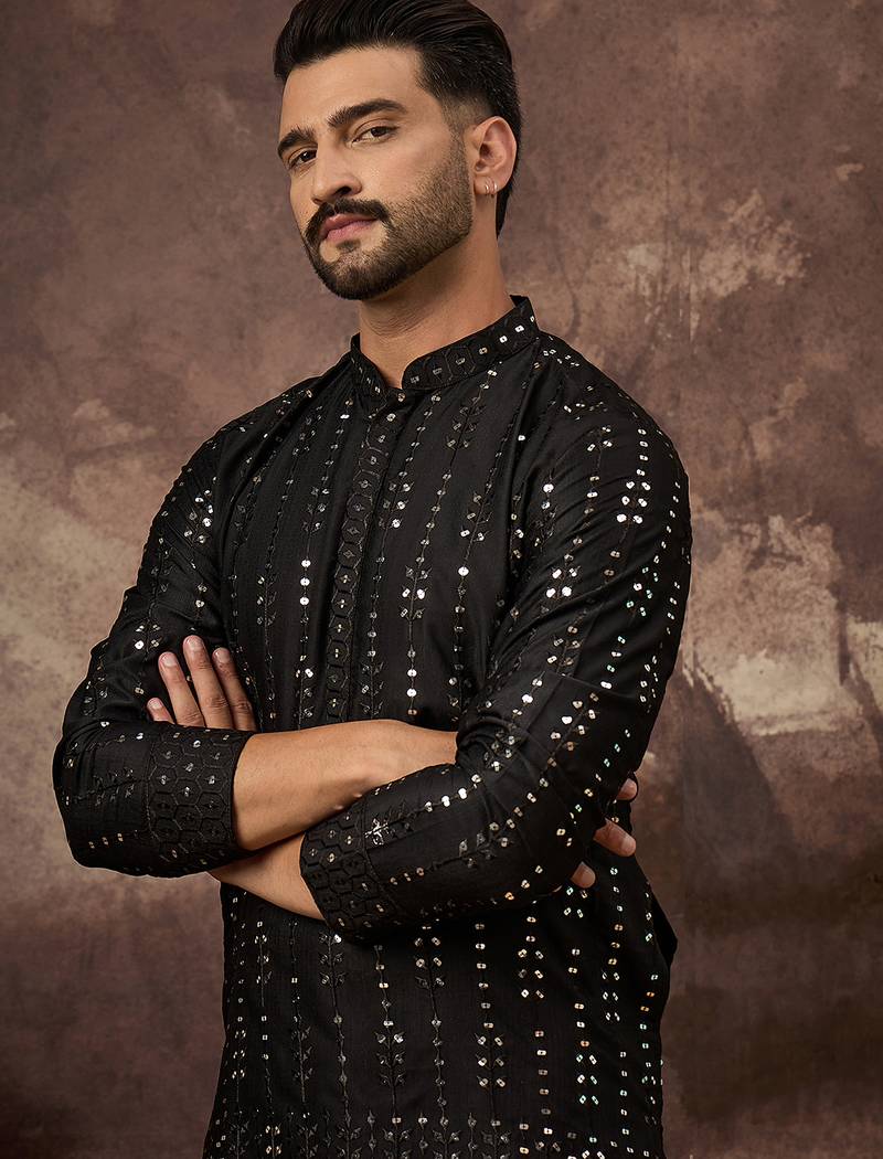 Men black silk blend solid embroidered straight kurta