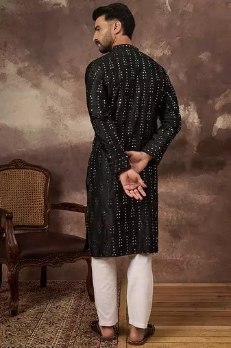 Men black silk blend solid embroidered straight kurta