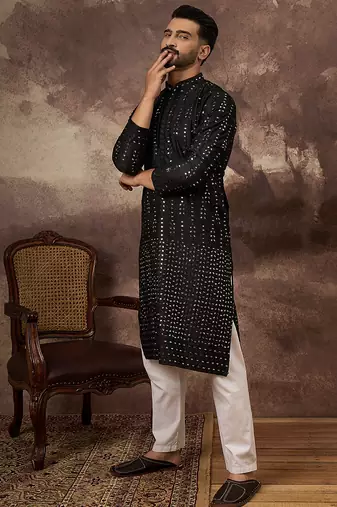 Men black silk blend solid embroidered straight kurta