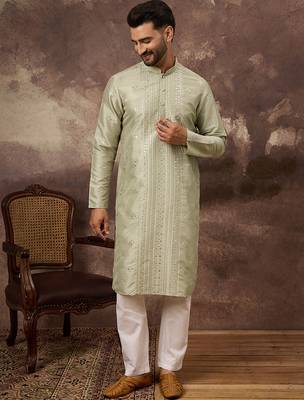 Men green silk blend solid embroidered straight kurta 5
