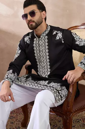 Men black silk blend embroidered mandarin collar straight kurta