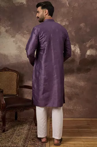 Men purple silk blend solid embroidered straight kurta