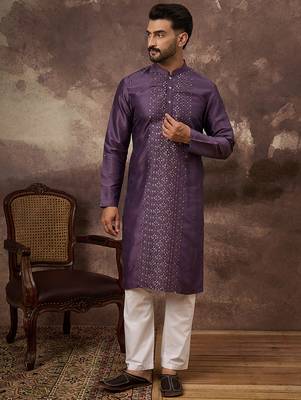 Men purple silk blend solid embroidered straight kurta 5