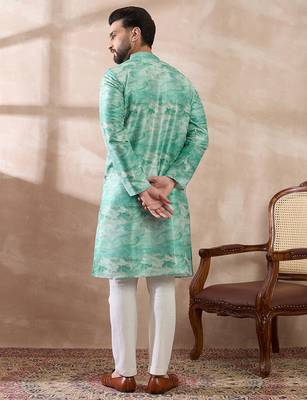 Men green silk blend printed mandarin collar straight kurta 4