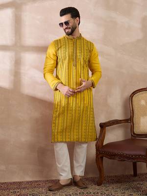 Men yellow silk blend embroidered mandarin collar straight kurta 5