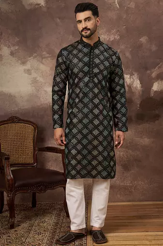 Men black silk blend solid embroidered straight kurta