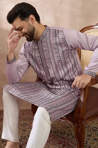 Men lavender silk blend embroidered mandarin collar straight kurta