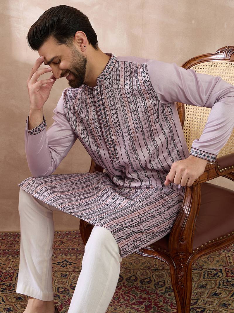 Men lavender silk blend embroidered mandarin collar straight kurta